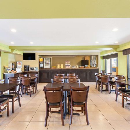 Days Inn By Wyndham San Jose Airport Milpitas Εξωτερικό φωτογραφία