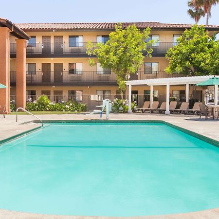 Days Inn By Wyndham San Jose Airport Milpitas Εξωτερικό φωτογραφία